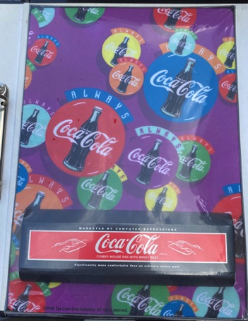 5754-1 € 10,00 coca cola muismat met polssteun.jpeg